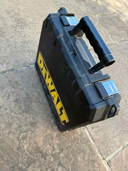 Photo of free DeWalt 18v batteries/charger/case (Cheam, SM3) #4