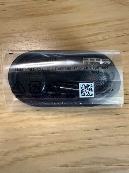 Photo of free Samsung Phone Headphones with Mic - unopened (Seer Green HP9) #1