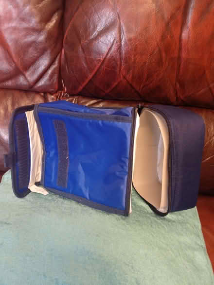 Photo of free Blue lunchbag (Castlefield HP11) #1