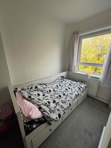 Photo of free IKEAHEMNES Day-bed w 3 drawers (SE1) #1