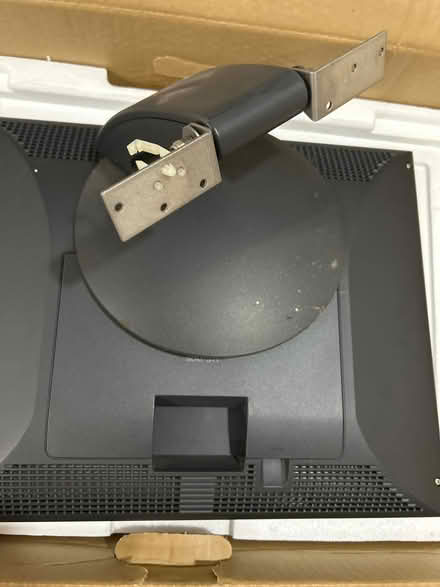 Photo of free Sony Monitor with stand (Potters Bar EN6) #3