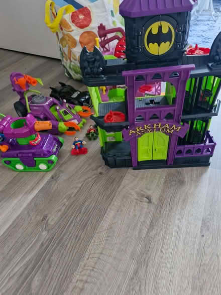 Photo of free Toys * (Currie EH14) #3
