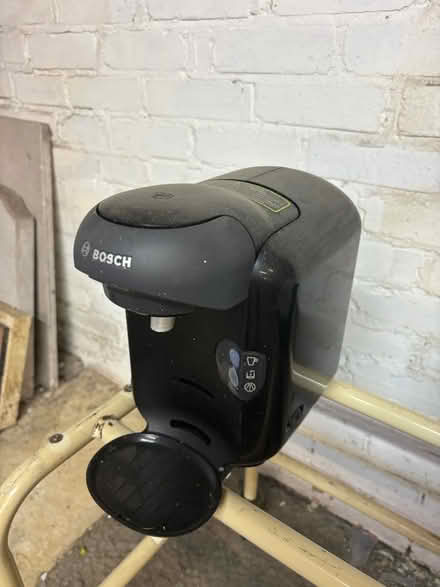 Photo of free Coffee Machine (CR2 9BX) #1