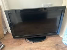 Photo of free Panasonic 32 inch TV and aerial (Collect from CO10) #1