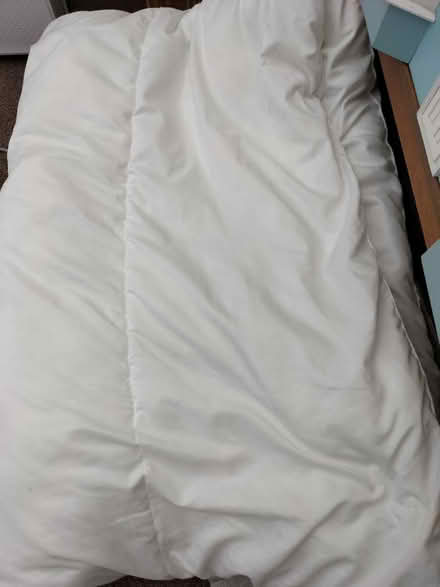 Photo of free 2 Single Duvets VGC (Waterlooville PO7) #2