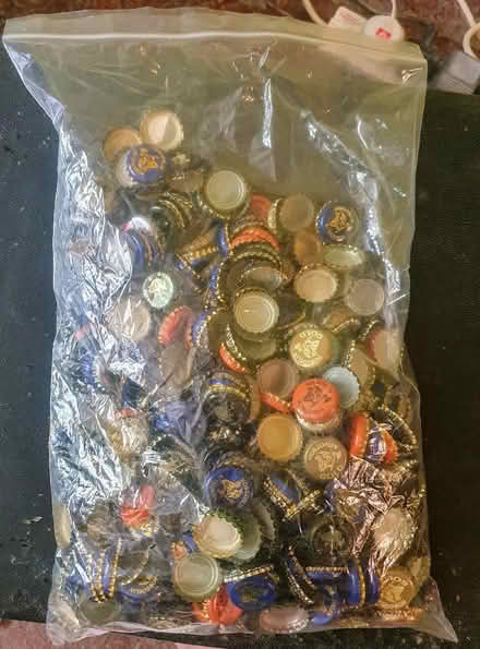 Photo of free bag of used beer bottle tops (Highfield HP2) #1