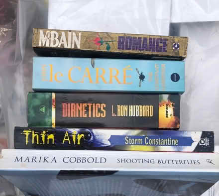 Photo of free Pre owned fiction (SE6) #1