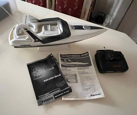 Photo of free Remote controlled speed boat (Cox Green SL6) #1