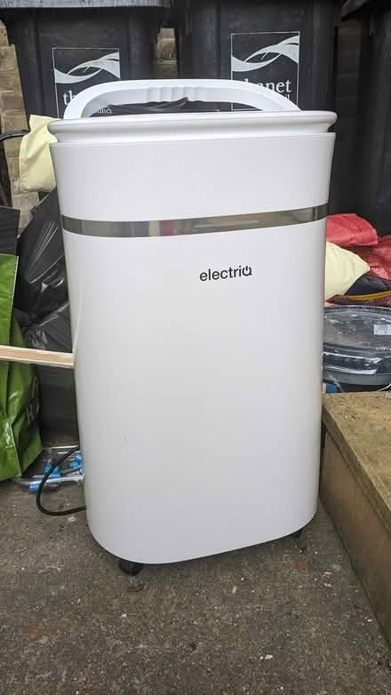 Photo of free Dehumidifier - Eletriq (Ramsgate CT11) #2
