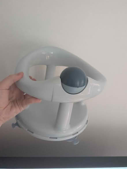 Photo of free Baby bath seat (Goffs Oak EN7) #1