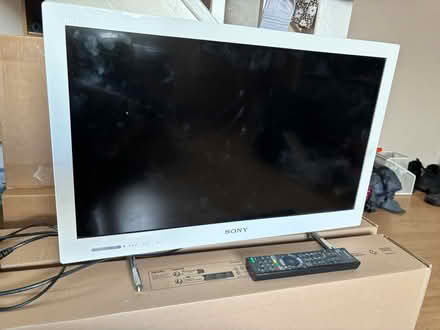 Photo of free Sony TV 24” (Ladygrove Didcot OX11) #1