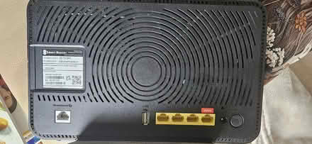 Photo of free EE Fibre Router (Overton LA3) #2