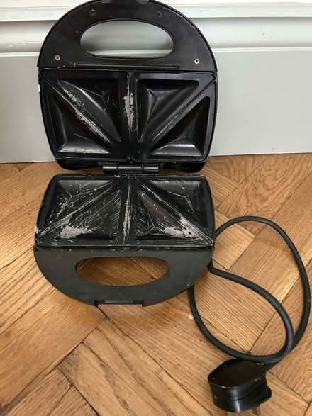 Photo of free Sandwich toasty maker (KT3) #3