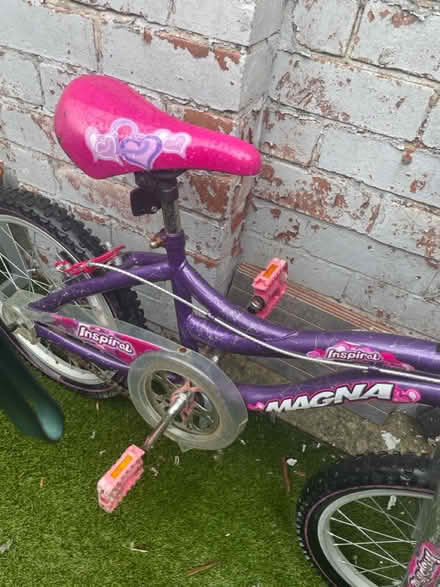 Photo of free Girls bike age 7-10 ish (Bury BL9) #3