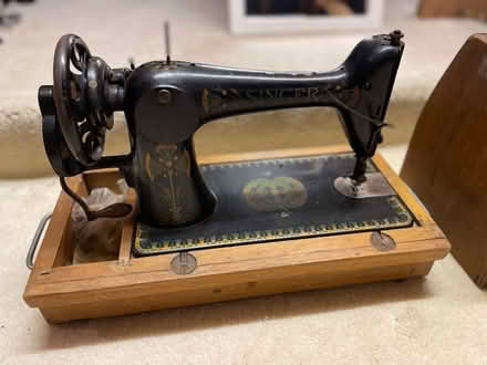 Photo of free Singer sewing machine (RH16) #2