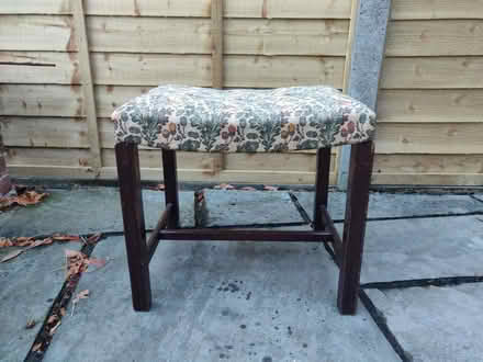 Photo of free Oak bench with leaf pattern (Liphook GU30) #1