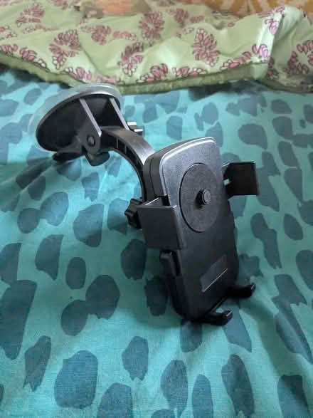 Photo of free Phone holder for car (Stechford B33) #1