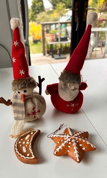 Photo of free Christmas decorations (Brentwood CM14) #1