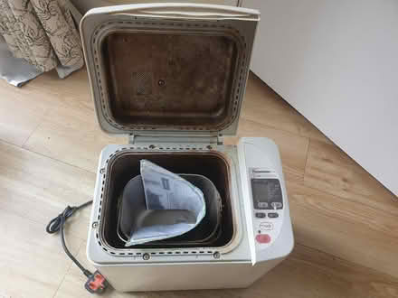Photo of free Panasonic bread machine with recipe book (Marston OX3) #2