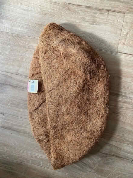 Photo of free Coco wall manger liner (Chalfont St Peter SL9) #2