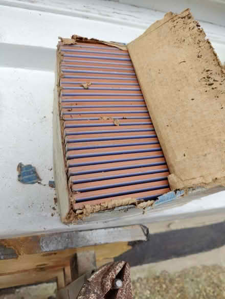 Photo of free 25 blue bevelled ceramic tiles, 20cmx10cm (Bohemia TN37) #2