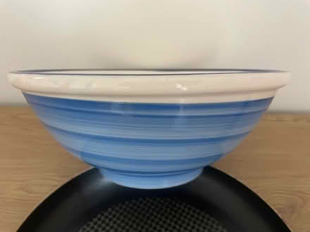 Photo of free Pots and pans and mixing bowl (G20 6HS) #3