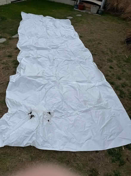 Photo of free 5m x 2m white woven plastic sheet (Welling DA16) #1