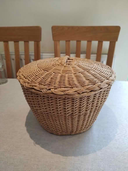 Photo of free Round wicker basket (Tilekiln TN38) #1