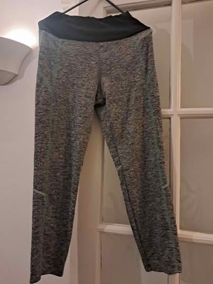 Photo of free M&S leggings (S/M) (Weybridge KT13) #1