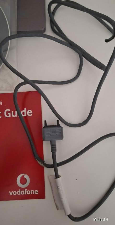 Photo of free 2x Sony Analogue phones (Conniburrow MK14) #3