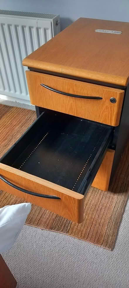 Photo of free Pedestal on wheels (Histon) #2