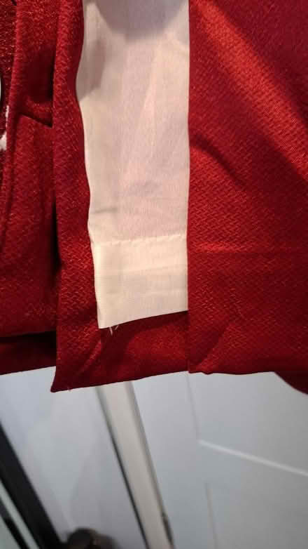 Photo of free Eyelet curtains wine coloured 72 x 45 in (Broomridge FK7) #3