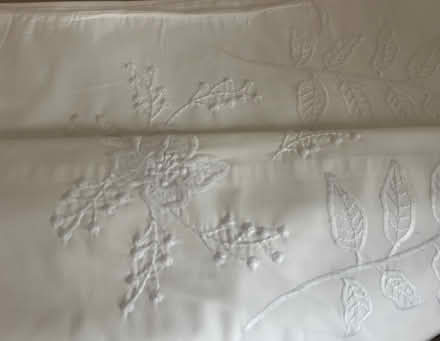 Photo of free Ivory quilt cover and pillow cases (G20 6HS) #1
