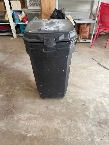 Photo of free Sears Perma-Lid Trash Container (South REston) #2