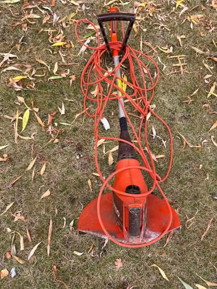 Photo of free Electric strimmer (Dunchurch CV22) #1