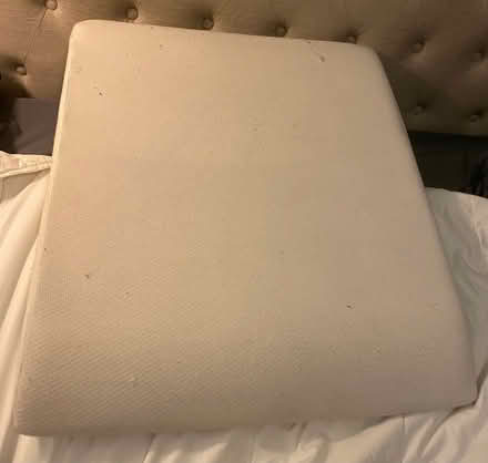 Photo of free Bed wedge pillow - used (midtwn) #1
