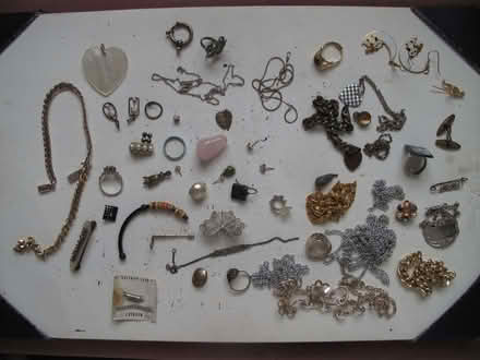 Photo of free Costume Jewellery for repair or reuse (Woodstock OX20) #1