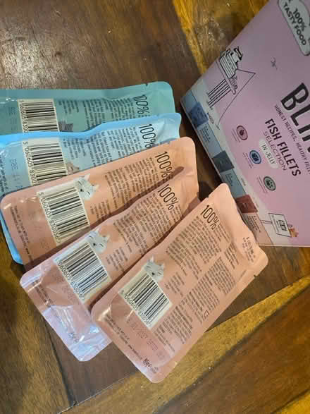 Photo of free Cat food - 5 pouches (Queens Park W10) #2