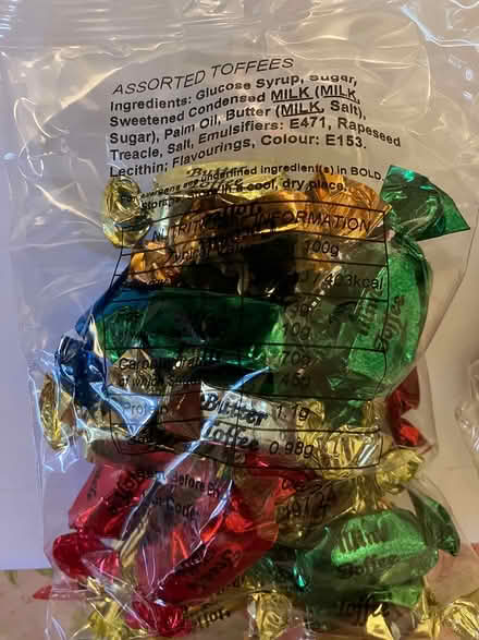 Photo of free Christmas toffee tin SW9 Oval (SW9 Oval) #3