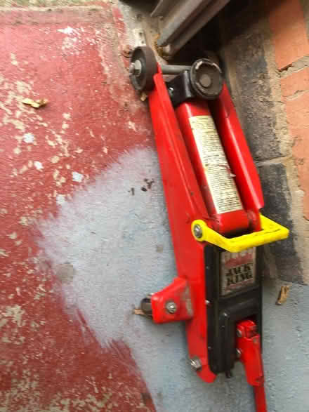 Photo of free Trolley Jack (Radcliffe on Trent, NG12) #1