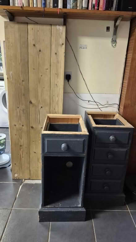 Photo of free Desk/drawers (St Helens TN35) #3