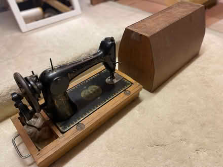 Photo of free Singer sewing machine (RH16) #1