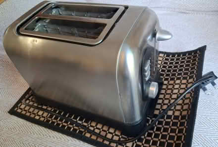 Photo of free 2-Slice Toaster (Catshill B61) #2