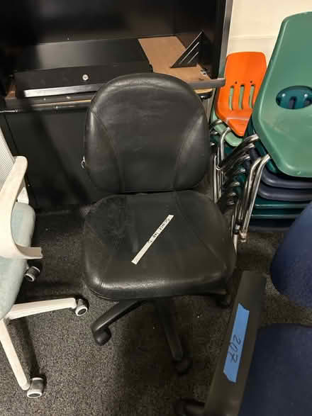 Photo of free Desk chairs (Beverly Grove in Los Angeles) #2