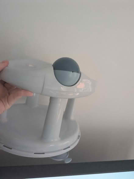 Photo of free Baby bath seat (Goffs Oak EN7) #3