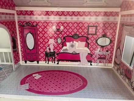 Photo of free Dolls House (Ashburton SE25) #3