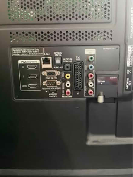 Photo of free 47 Inch tv (HDMI port broken) (Kew road, Richmond) #4