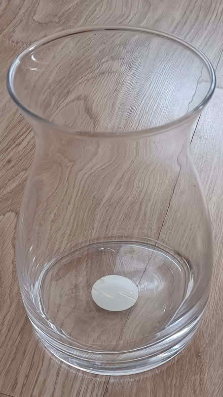 Photo of free glass vase (Bussage GL6) #1