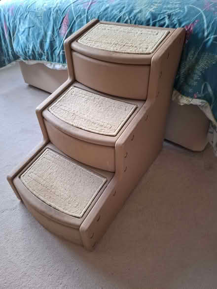 Photo of free Pet steps (Malvern Link WR14) #1