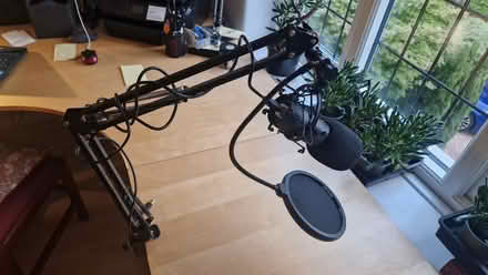 Photo of free Microphone for use online (Gatley SK8) #1